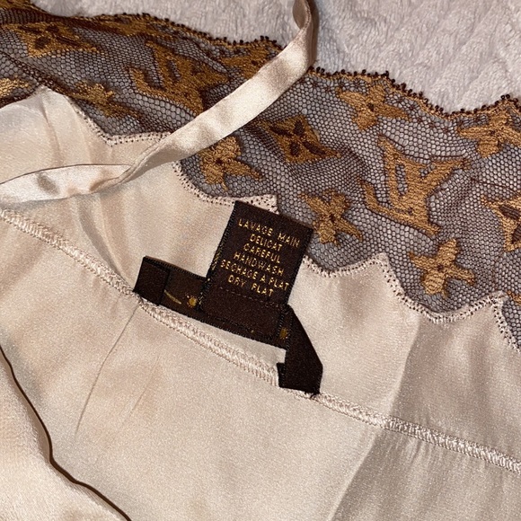 RARE Vintage Louis Vuitton monogram lace silk cami tank top - Picture 6 of 7